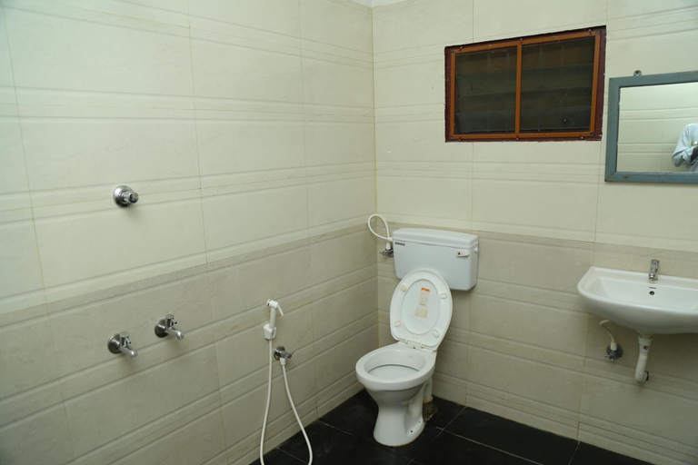 Bathroom 3, Hotel Nandha, Karaikal
