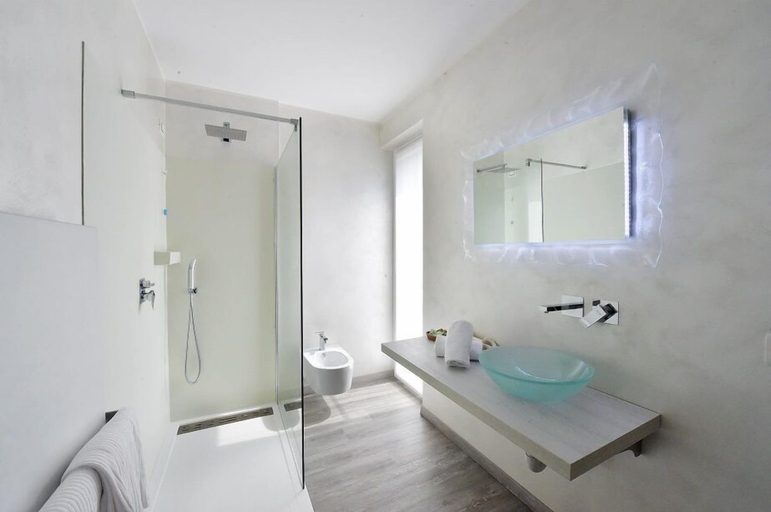 Bathroom 5, Ecohotel Primavera, Trento