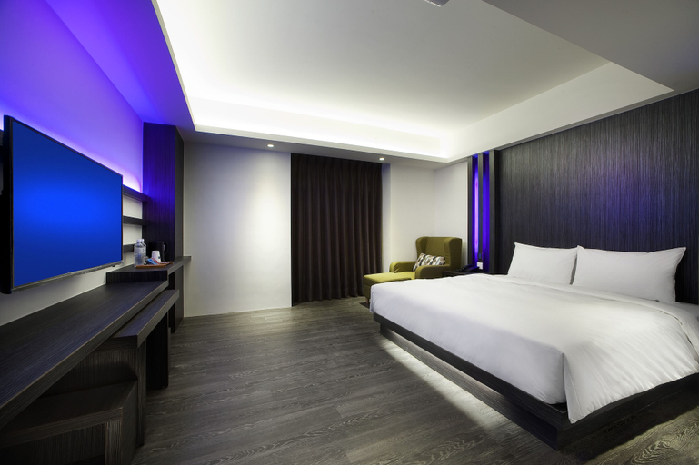 Bedroom 2, Seven Fukun Hotel, Yilan