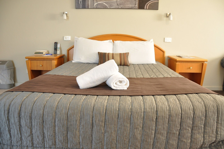 Bedroom 2, Chittaway Motel, Wyong - South and West