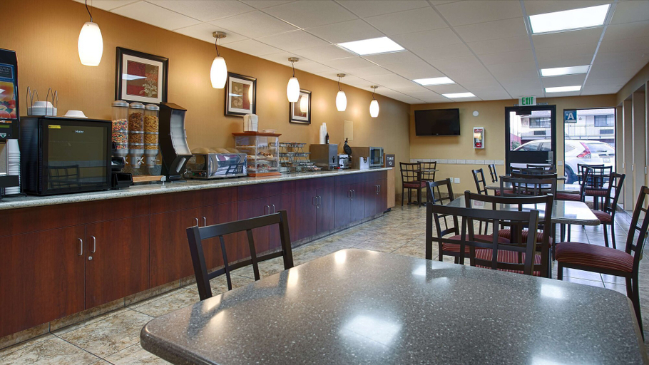 Food & Drinks 5, SureStay Hotel by Best Western Tehachapi, Kern