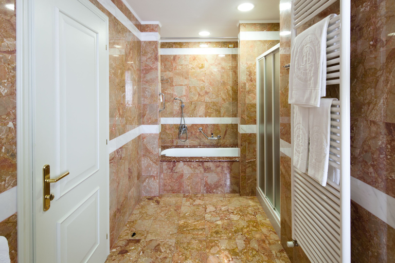 Bathroom 5, HOTEL TERME DUE TORRI – Hideaway & SPA, Padua