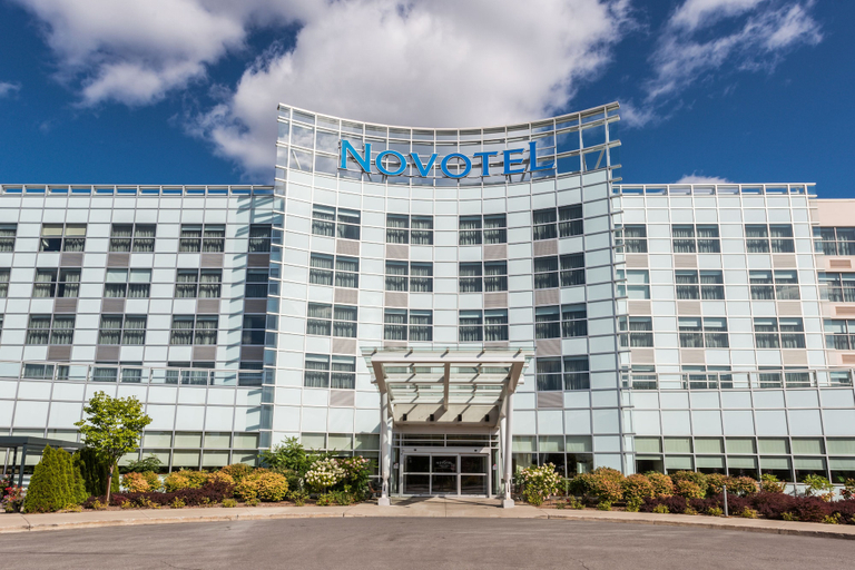 Exterior & Views 2, Novotel Montreal Aeroport, Montréal