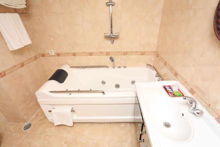 Bathroom 4, Thamel Eco Resort, Bagmati