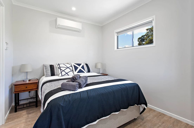 Bedroom 2, Valley Cabins By The Creek, Cooloola (excl. Gympie)