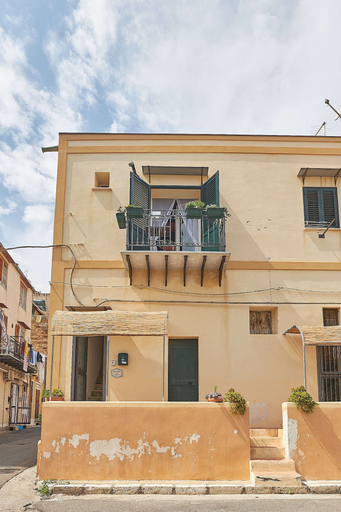 Exterior & Views 2, Solemar Sicilia - Casa Olivia, Palermo