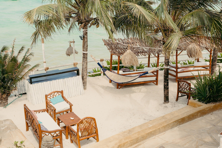 Sport & Beauty 5, Salt & Coral Hotel and Restaurant, Kusini