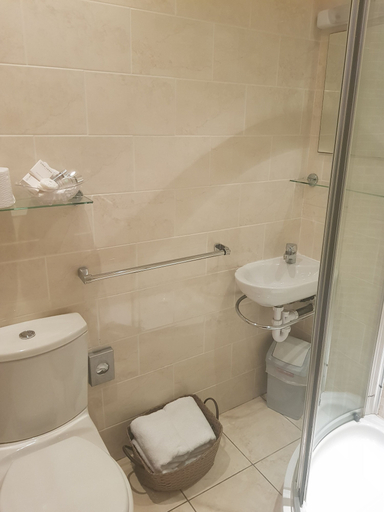 Bathroom 3, The Blue Bell Inn, North Yorkshire