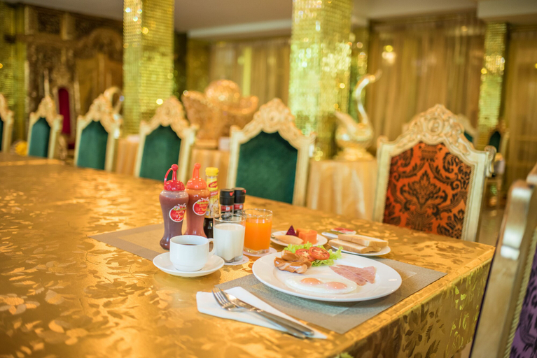 Food & Drinks 4, Nakaraj Princess Chiang Rai - Walking Street, Muang Chiang Rai