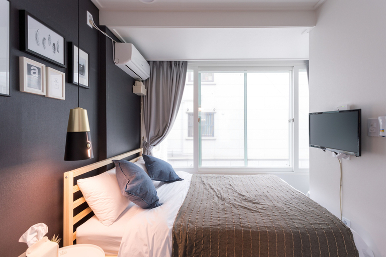 Bedroom 5, Mono House Hongdae 2, Mapo