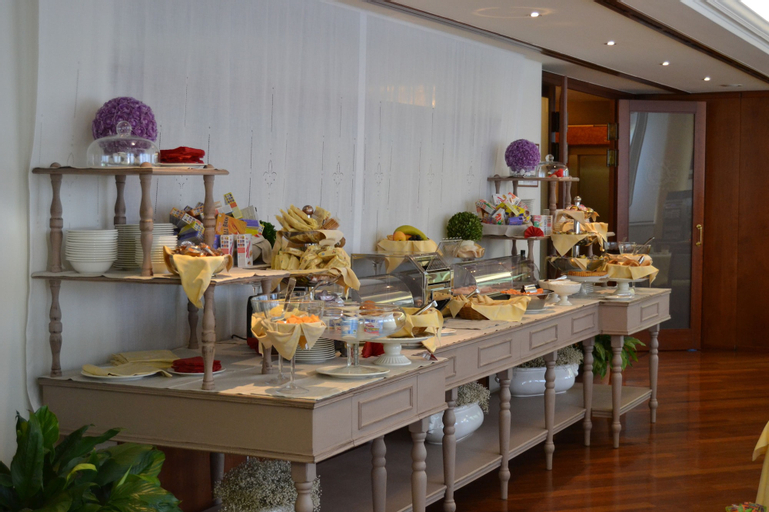 Food & Drinks 4, Hotel Due Leoni, Pordenone