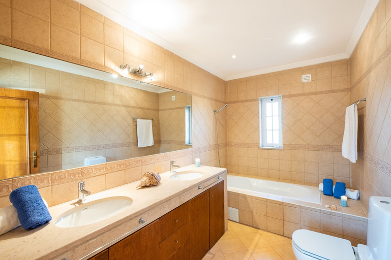 Bathroom, Villa Teotel, Loulé