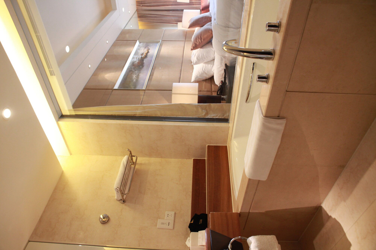 Bathroom 4, New Century Grand Hotel Xuzhou, Xuzhou