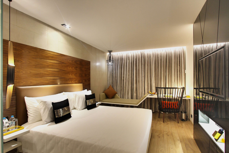 Bedroom 3, Radisson Bengaluru City Center, Bangalore