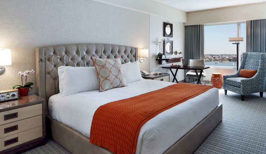 Bedroom 4, Seaport Hotel Boston, Boston