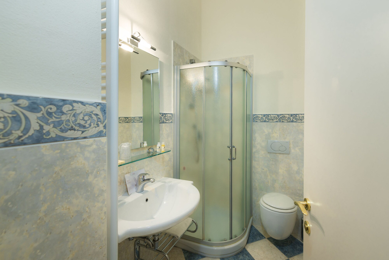 Bathroom 5, Villa Elda Boutique Hotel, Siena