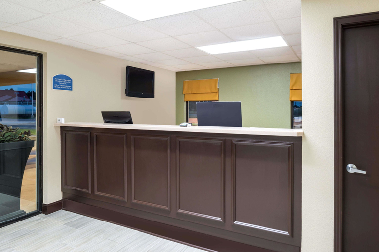 Others 5, Super 8 by Wyndham Charleston/Sikeston East MO, Mississippi