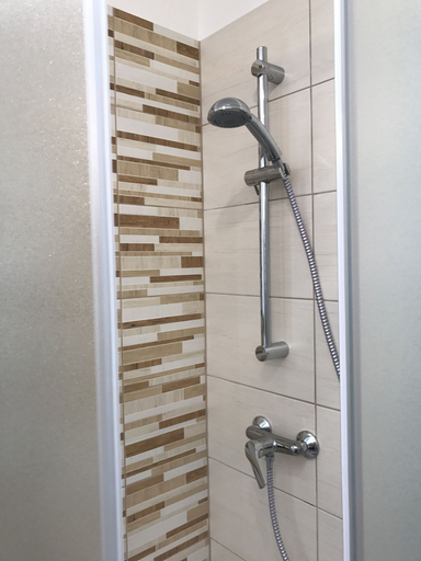 Bathroom shower, Estate Salento, Lecce