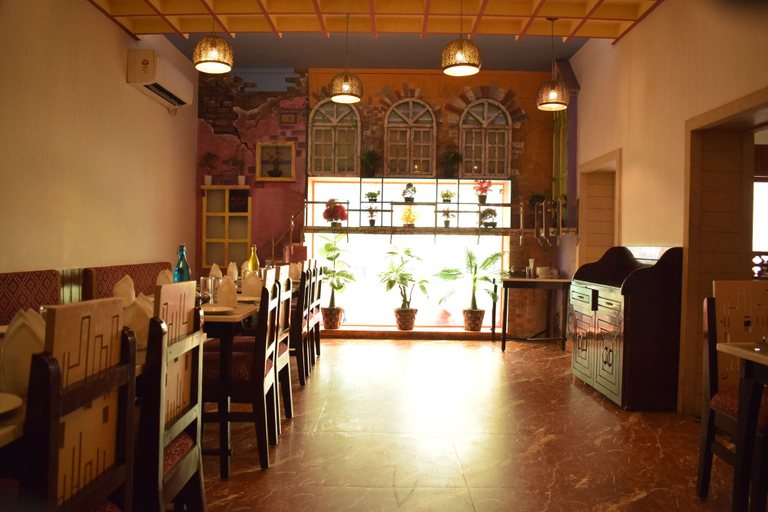 Food & Drinks 5, Hari Vilaas, Varanasi
