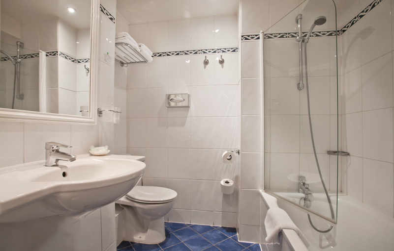 Bathroom 4, Austin's Arts et Métiers Hôtel, Paris