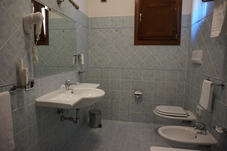 Bathroom 5, Bel Sito Hotel Le Due Torri, Avellino