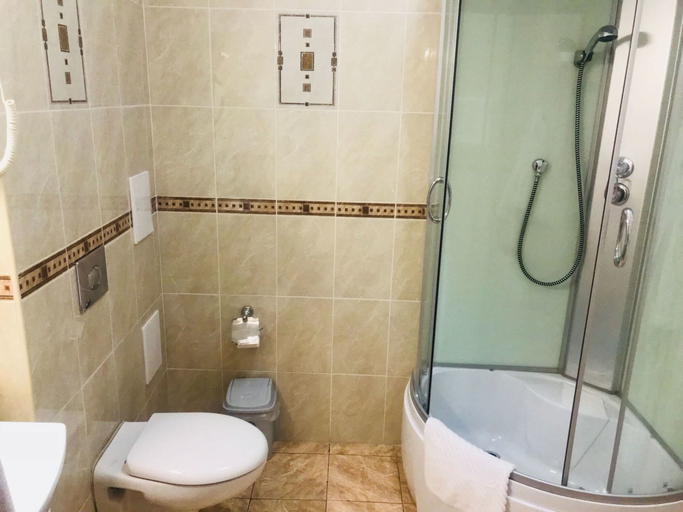 Bathroom 3, Sultan Beibarys Hotel, Astana City