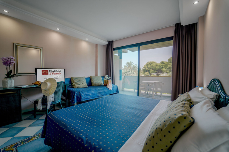Bedroom 4, Club Giardini d'Oriente Village, Matera
