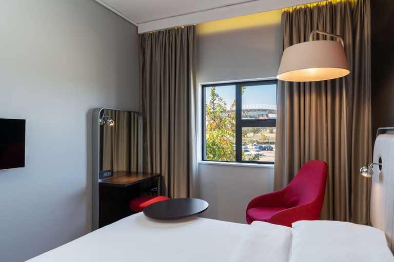 Bedroom 4, Park Inn by Radisson Polokwane, Capricorn