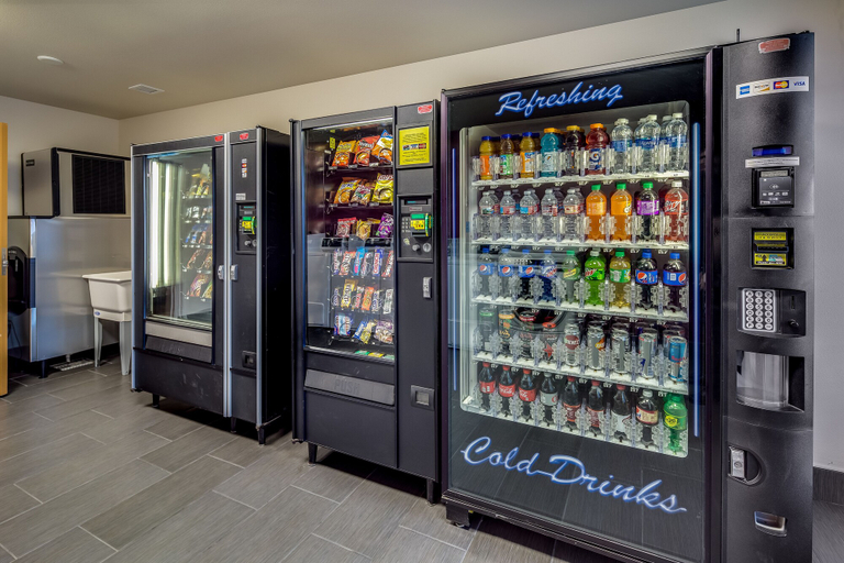 Food & Drinks, Aspen Suites Hotel Anchorage North, Anchorage