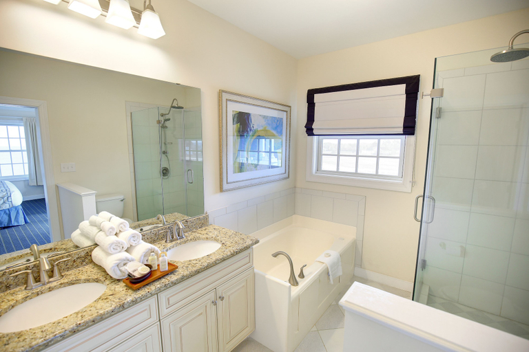 Bathroom 3, Waterside Resort, Washington