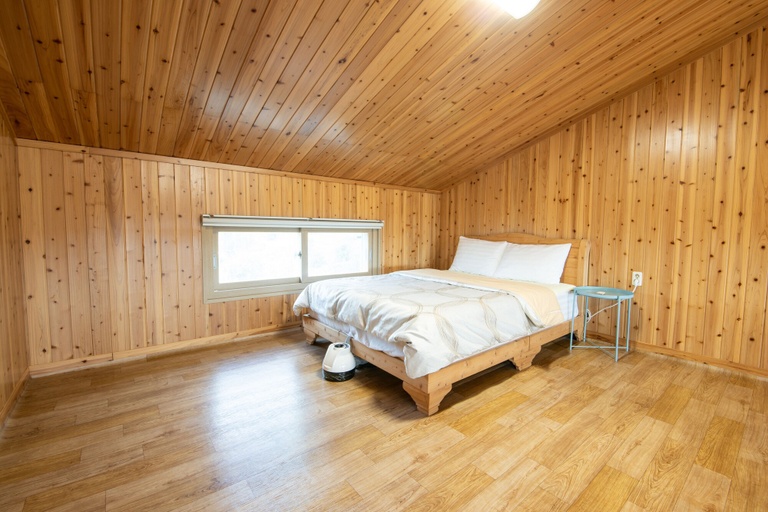 Bedroom 3, Lionhill Pension, Seogwipo