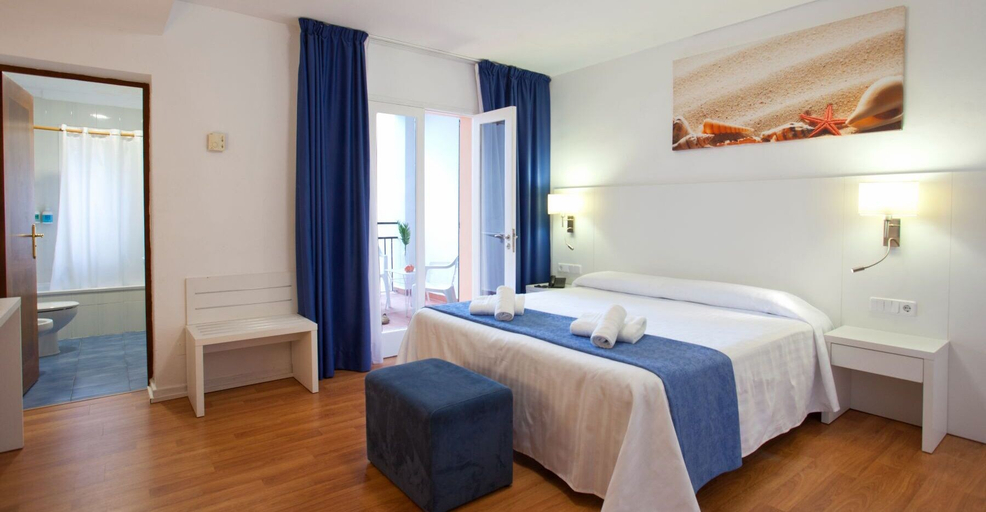 Bedroom 3, Hotel Cala Murada, Baleares