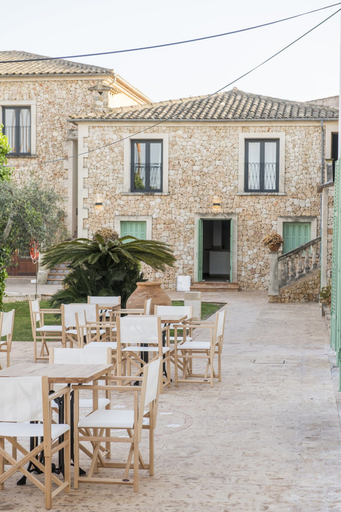 Food & Drinks 5, Curolla Petit Hotel, Baleares