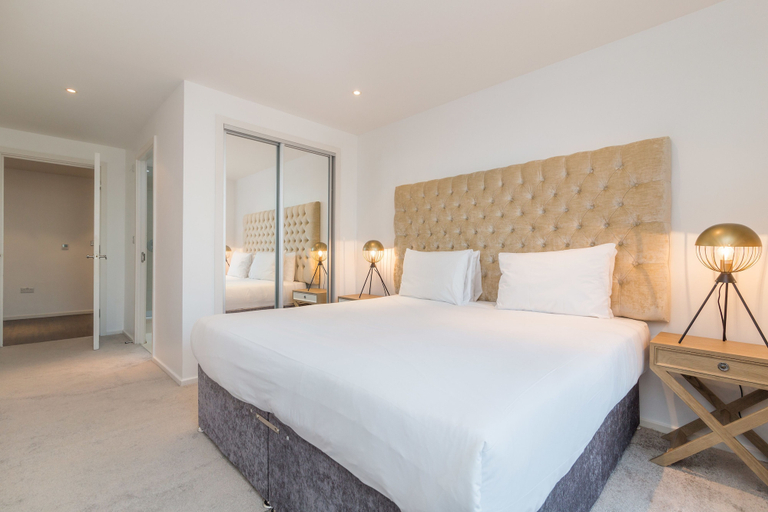 Bedroom 2, SkyViews by Austin David Apartments, London