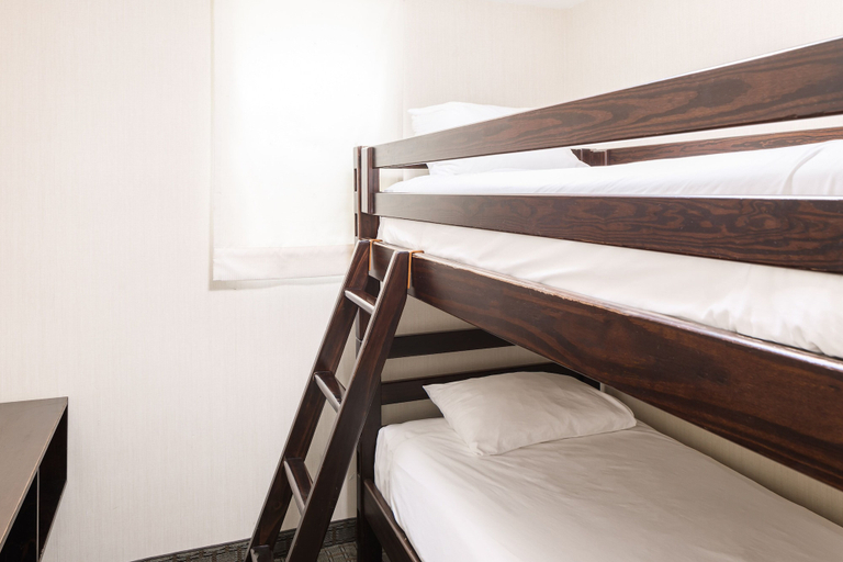 Bedroom 3, Rodd Royalty, Queens