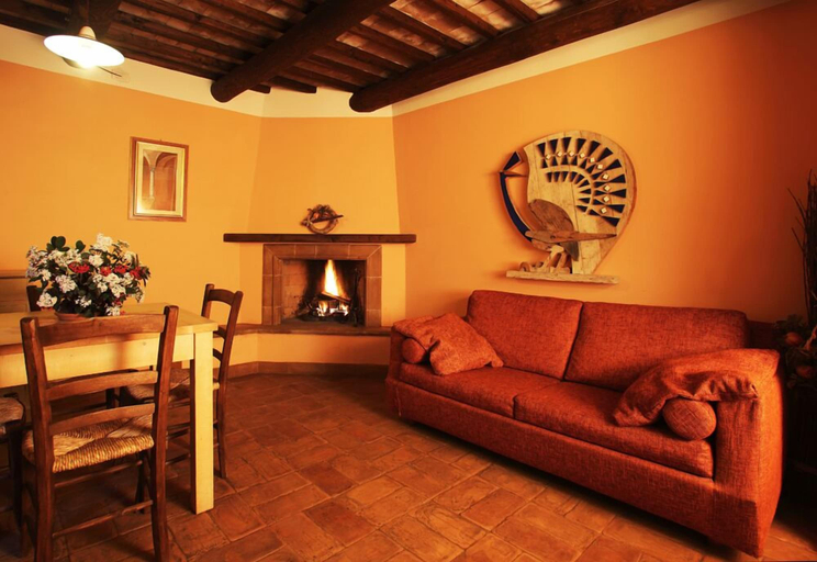 Others 5, Agriturismo Colbadia, Terni