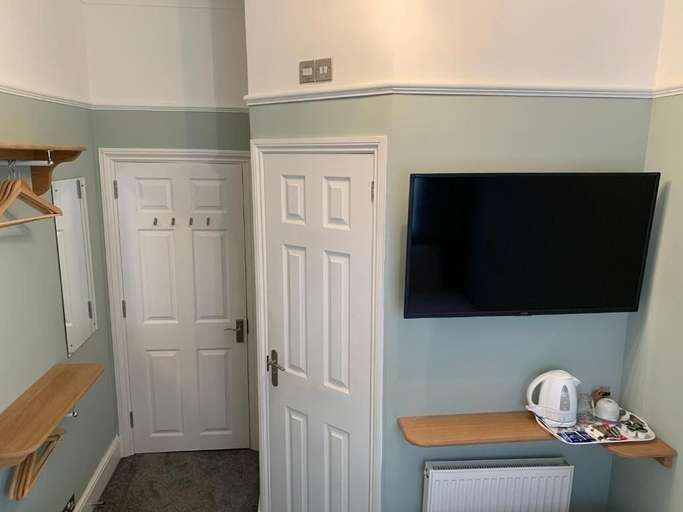 Others 5, Rivendell Guest House, Southampton