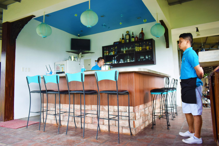 Food & Drinks 5, Paradores Del Castillo, Taal
