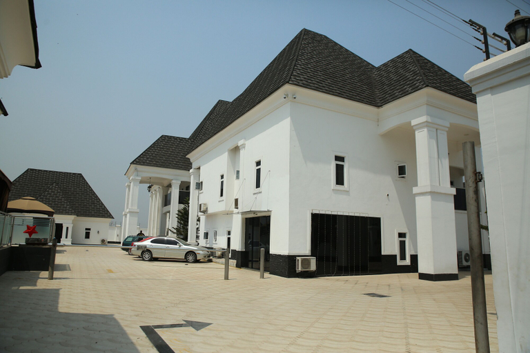 Exterior & Views 2, PoshLux Executive Hotel, Ikpoba-Okha