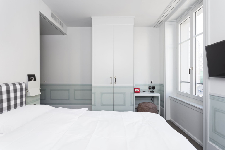 Bedroom 28