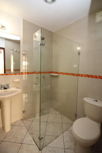 Bathroom 3, Casa Quinta Hotel Embajada, Santafé de Bogotá
