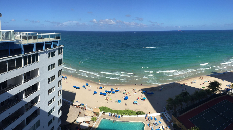 Exterior & Views 1, Ocean Manor Beach Hotel, Broward