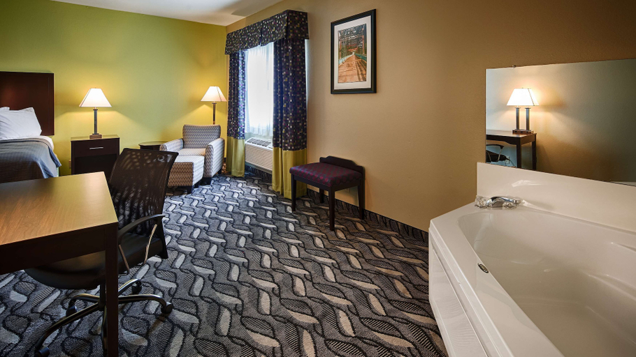 Bedroom 3, Best Western Mt.Vernon Inn, Lawrence