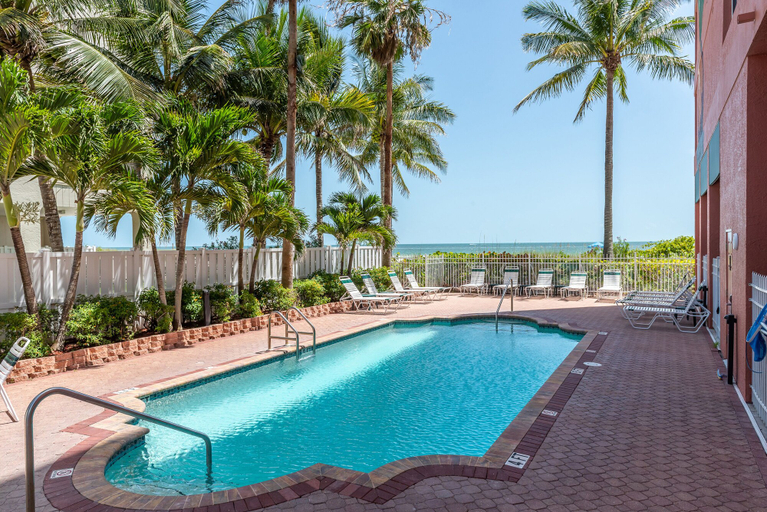 Sport & Beauty, Casa Playa Resort, Lee