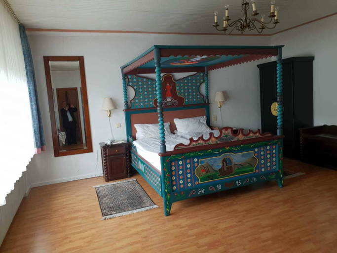 Bedroom 2, Hotel Restaurant Heidrich, Märkischer Kreis