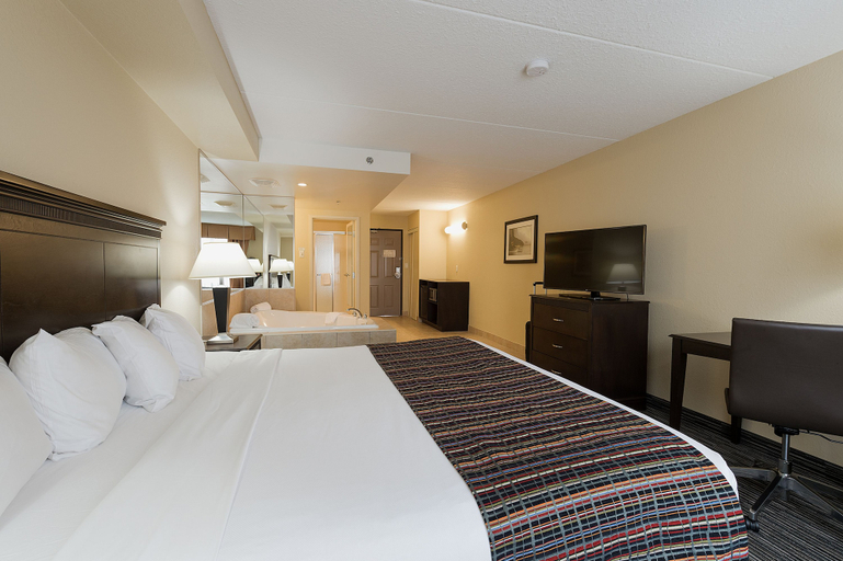 Bedroom 3, Country Inn & Suites by Radisson, Niagara Falls, ON, Niagara