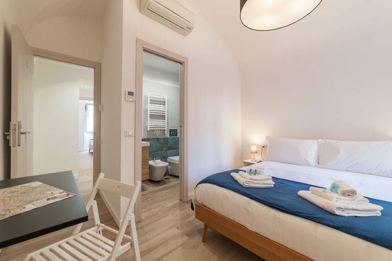 Bedroom 4, Roma Station House, Roma