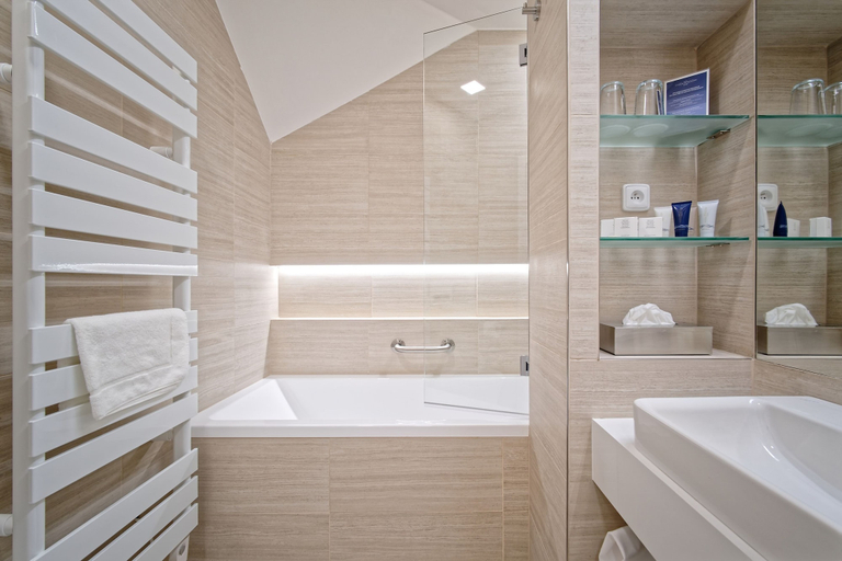 Bathroom 5, Hraniční zámeček, Břeclav