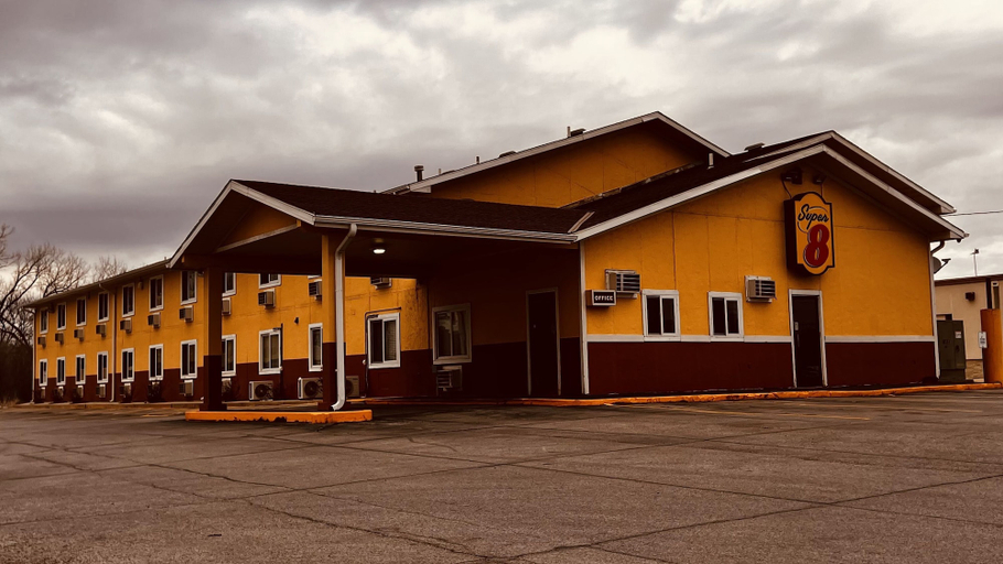 Exterior & Views 2, Super 8 by Wyndham Fremont NE, Dodge
