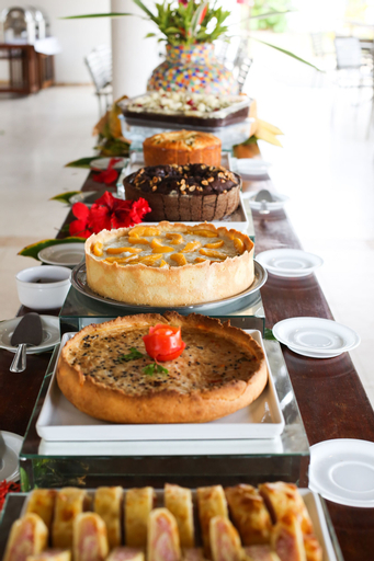 Food & Drinks 6